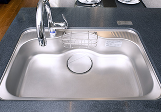 静音仕様の大型シンク