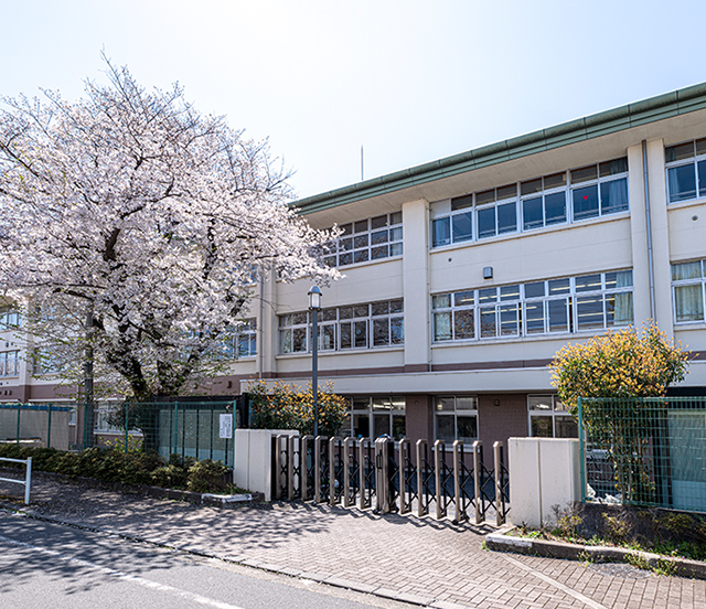 市立緑野小学校