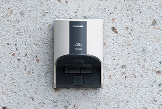 電気自動車対応200V防水コンセント