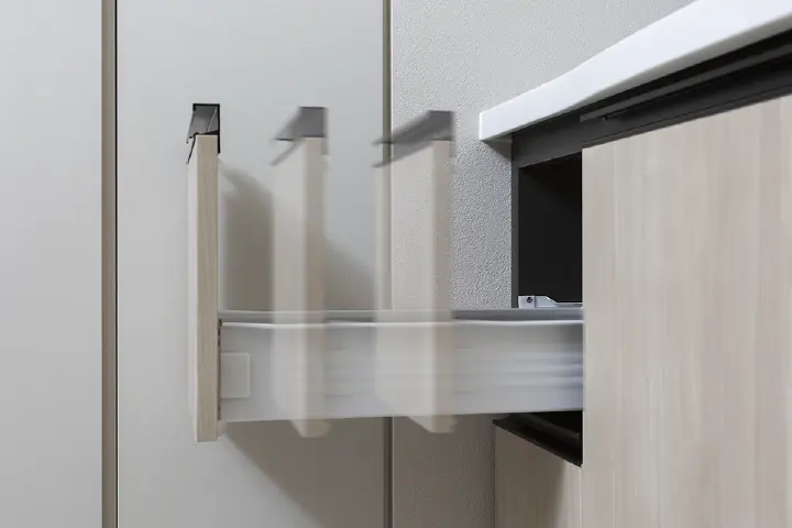 ソフトクローズ収納