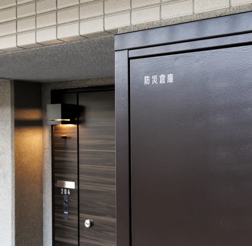 玄関前の防災倉庫（Dタイプ）