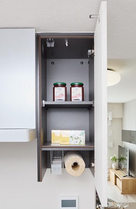 キッチン上部吊り戸棚