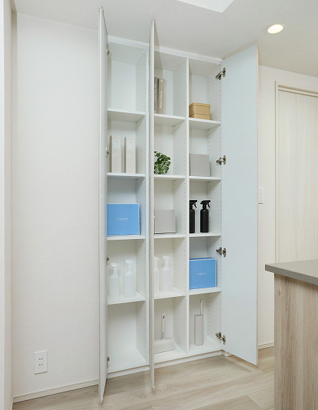 リビングダイニング収納